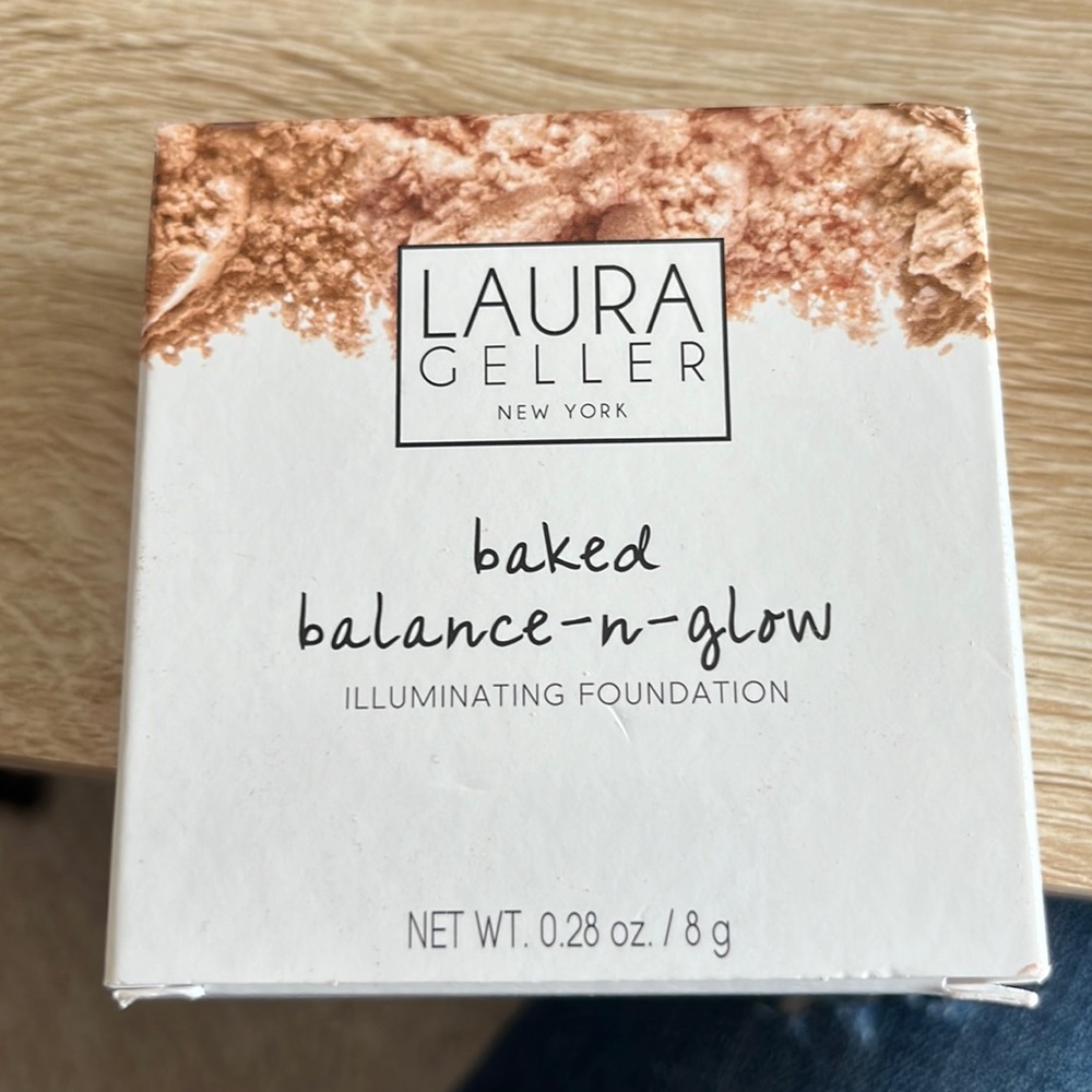 NIB Laura gellar balance-n-glow illuminating foundation.